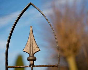 Treillis, treillis gothique, treillis, treillis de clématites, treillis de rosiers, treillis en pot, treillis, petit treillis, treillis, aide à l'escalade, jardin