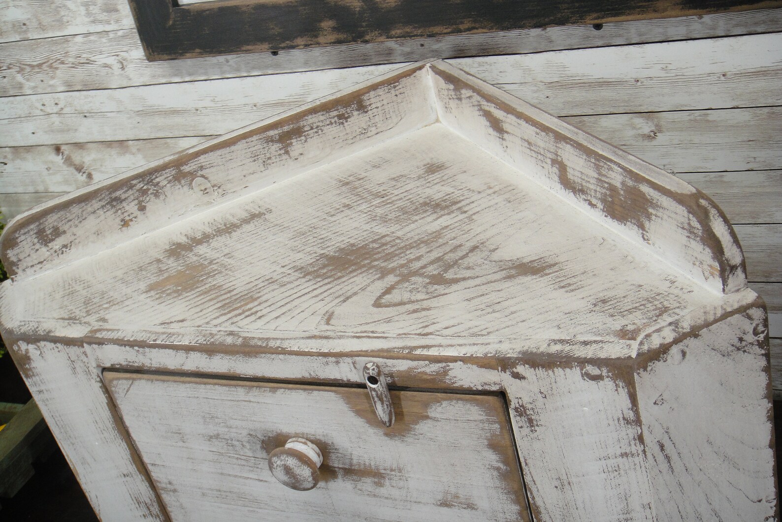 bread box for corner