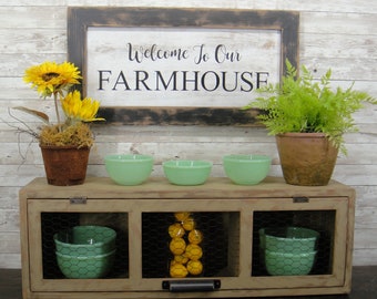 Large Rustic Farmhouse Chicken Wire Cubbie