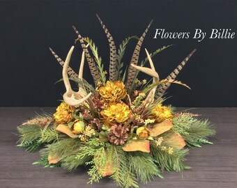 Deer Antler Arrangement with Pheasant Feathers, Deer Antler Centerpiece, Deer Antler Floral, Cabin Decor, Lodge Decor, Cabin Table