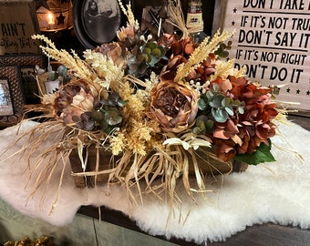 Western Floral Arrangement, Boho Floral Arrangement, Cabin Table Piece, Lodge Floral Arrangement