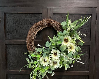 Small White Sunflower Wreath, Summer Sunflower Wreath, Country Sunflower Wreath