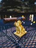 Customizable Golden Bulldog Cigar Stand