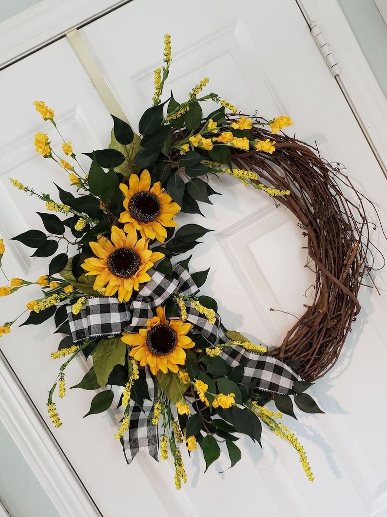 sunflower wreath,front door decor,front door wreaths,wreaths for front door,wreath,welcome wreath,Spring wreath,Summer wreath,year around image 2