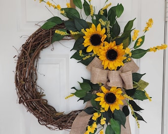 sunflower wreath,front door wreaths,wreaths for front door,year around wreath, Fall wreath, Fall sunflowers, Spring decor, Summer wreath