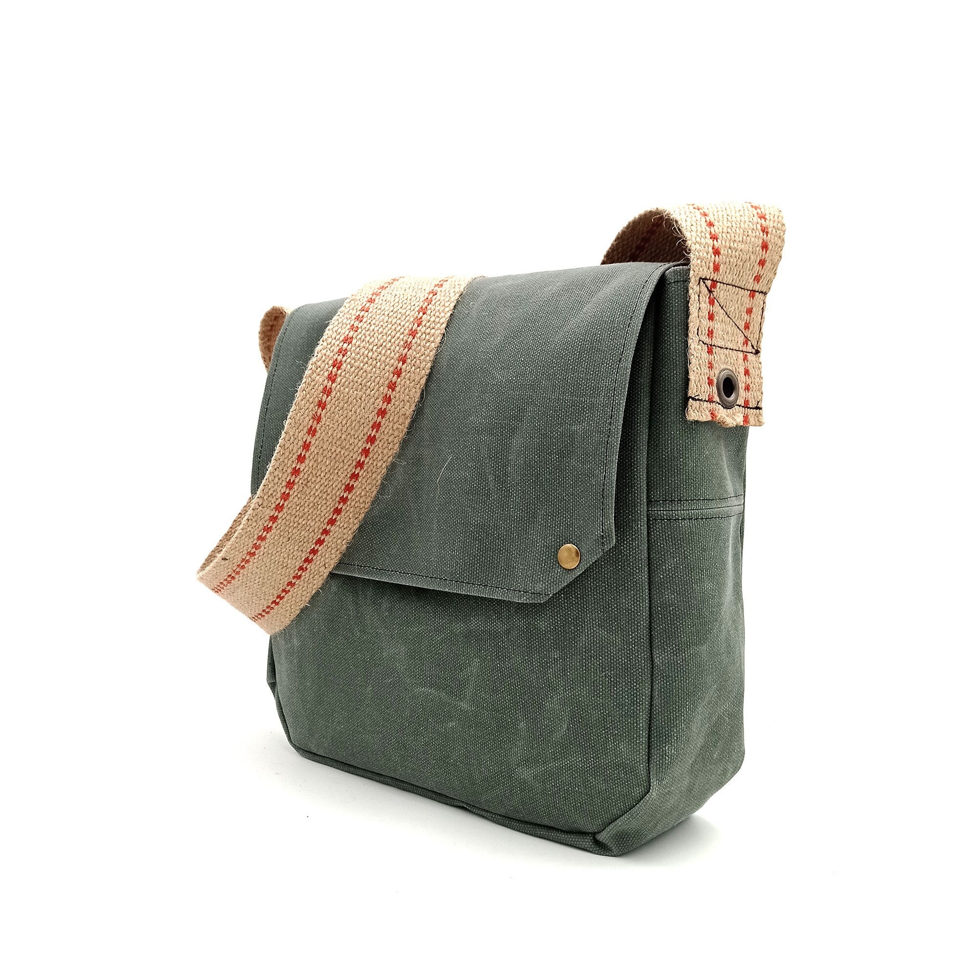 Waxed Canvas Messenger Bag: Handmade Waterproof Laptop Carrier