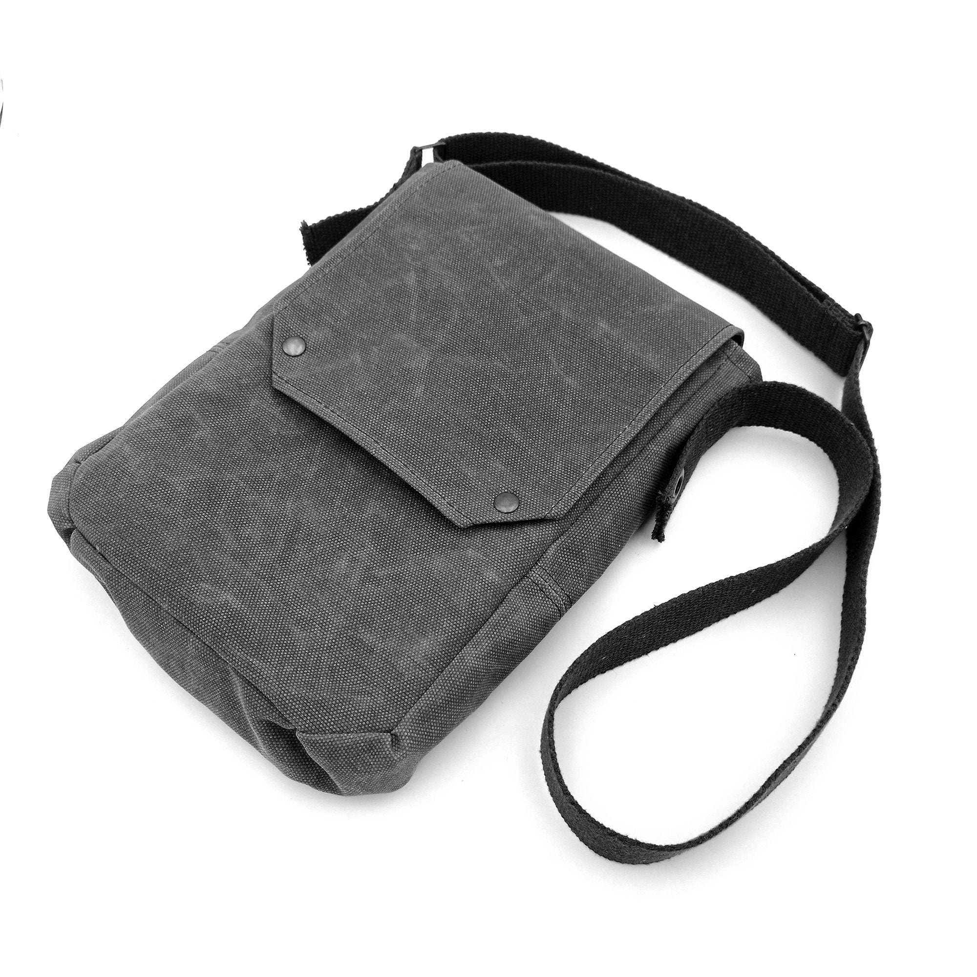 Multifunctional canvas messenger bag hotsell