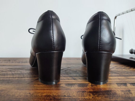 Handmade Women Black Leather Shoes Low Thick Heel Shoes leather Pointed toes Shoes ladies shoes Work Shoes Black Tie shoes