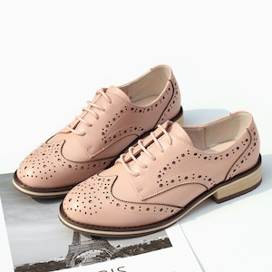 Women Leather Shoes, Leather Flat Oxfords Shoes, Closed Shoes, Brown Shoes, Handmade Shoes,Brock Shoes,customized shoes,Pink/Silver Shoes