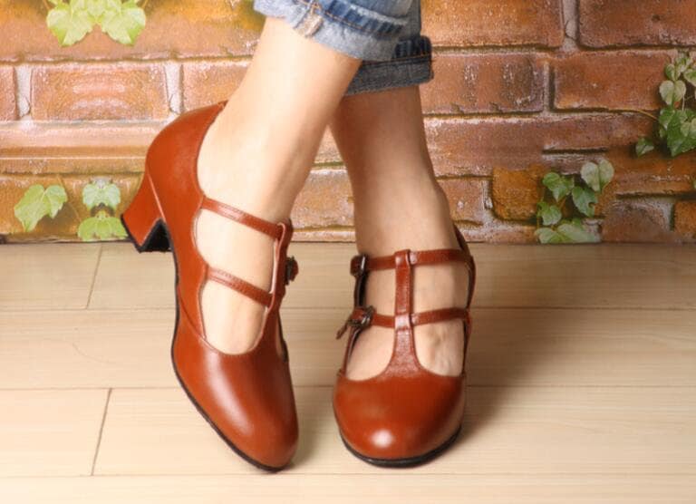 customized chunky sandals