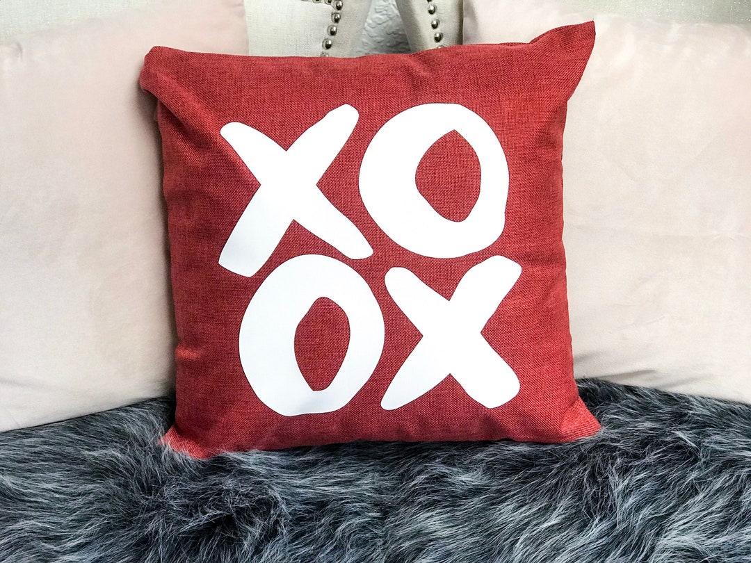 XOXO Valentine's Day Throw Pillow Cover, Hugs & Kisses Valentines Decor