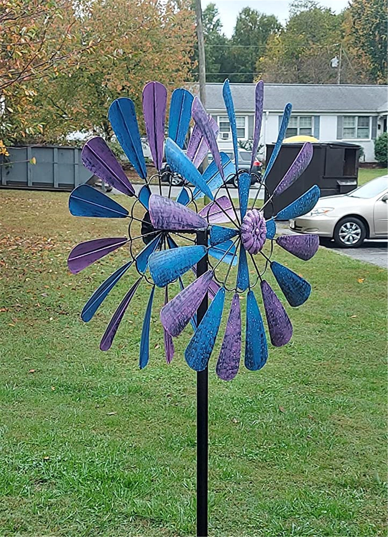 suspended wind spinner
