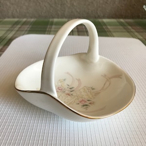 Free Shipping | Vintage Mikasa Bone China &quot;Forever Love&quot; Small Basket - FX024 - Gold Band