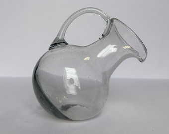 手作りのヘラティガラスの水差し：アフガニスタンの部族の