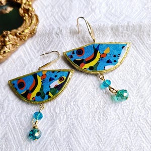 Orecchini gioiello Miro arte moderna,  Joan Miro, pendenti con quadro famoso blu, orecchini clip, orecchini perno