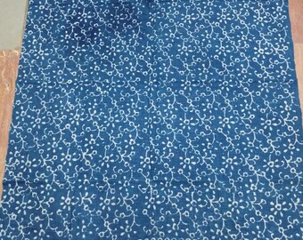 Mooie indigo natuurlijke kleurstof katoenen spreien Spreien en plaids Blokgedrukte deken Dekens Zachte indigoblauwe sofa Spatlappen
