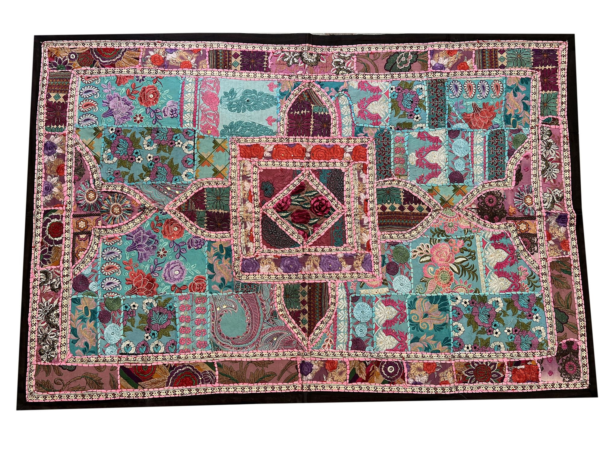 インド ハンドメイド タペストリー ヴィンテージ インド パッチワーク タペストリー：ハンドメイド 壁掛け