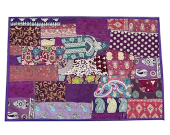 Handmade Indian Sari Patchwork Wall Hanging - Vintage Bohemian Cotton Tapestry for Home Decor