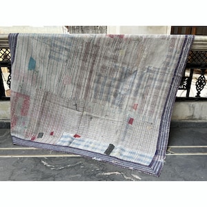 Couverture Kantha réversible faite main : Couverture bohème vintage avec couvre-lit et jeté en coton sari cousus à la main