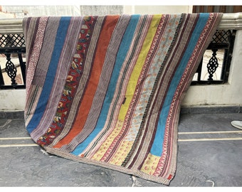 Vintage kantha-quilt met patchwork: omkeerbare Indiase sprei