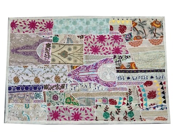Handmade Indian Sari Patchwork Wall Hanging - Vintage Bohemian Cotton Tapestry for Home Decor