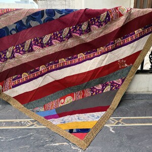 Een exclusieve collectie handgemaakte Indiase vintage kantha-quilts, unieke fairtrade vintage kantha-quilt,kantha-deken