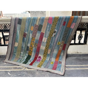 Edredón Kantha vintage indio, manta sari Kantha vintage, edredón Kantha de patchwork reciclado