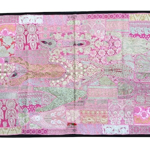Vintage Sari Patchwork Wall Hanging: Bohemian Tapestry Art (150cm x 100cm)