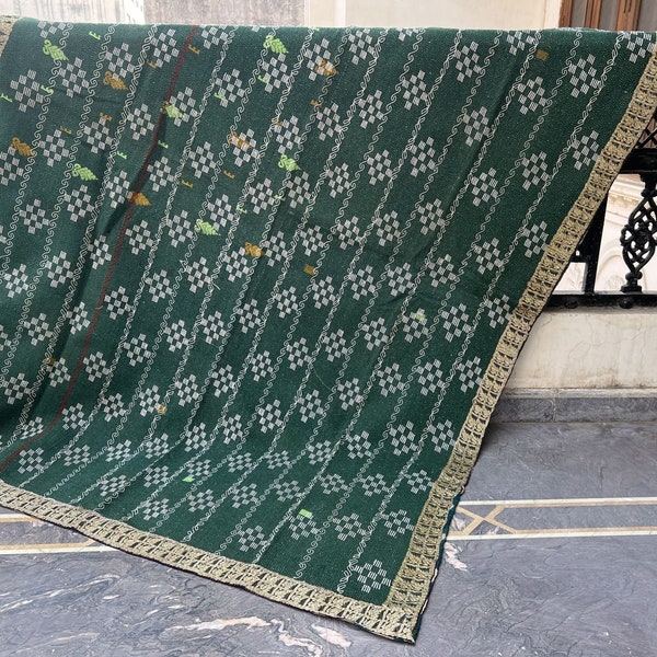 Edredón Kantha de algodón hecho a mano: Manta de patchwork de sari vintage