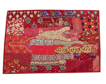 Handmade Indian Sari Patchwork Wall Hanging - Vintage Bohemian Cotton Tapestry for Home Decor