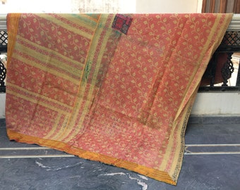 Edredón Kantha vintage: manta india reversible cosida a mano