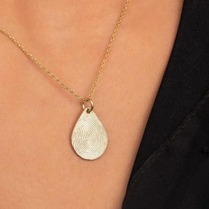 14k Real Gold Tear Drop Fingerprint Necklace, Engraved Fingerprint Jewelry, Memorial Pendant, Gift for Mom, Actual Fingerprint Jewelry gift