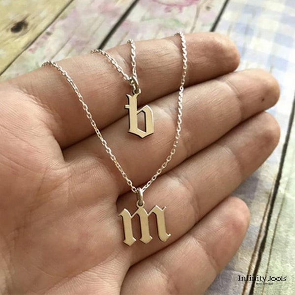 Sierlijke eerste ketting - massief gouden letterketting, gotische letterketting, oud-Engelse eerste ketting, gepersonaliseerde 14k gouden ketting