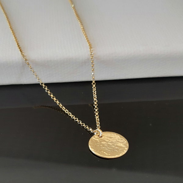 Hammered Gold Disc Necklace, Gold Disc pendant,  Minimalist Necklace ,hammered disc charm, Unique Gift for Women, Bridesmaid gift
