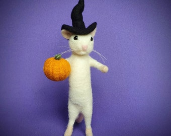 Needle Felted Halloween Mouse with Pumpkin | Witch Hat Mouse Ornament | Goblincore Witchy Decor | Handmade Wool Animal