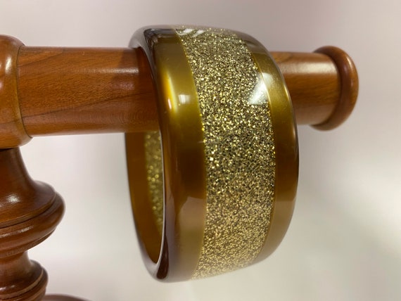 Vintage lucite gold glitter bangle