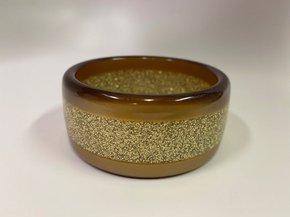 Vintage lucite gold glitter bangle View 3