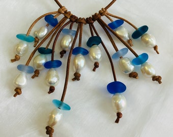 Perlenkette auf Leder, Cluster Halskette