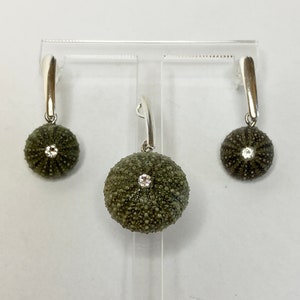 jewelry set earrings and pendant