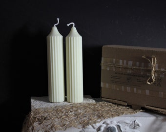 2 velas blancas de soja y cera de abejas