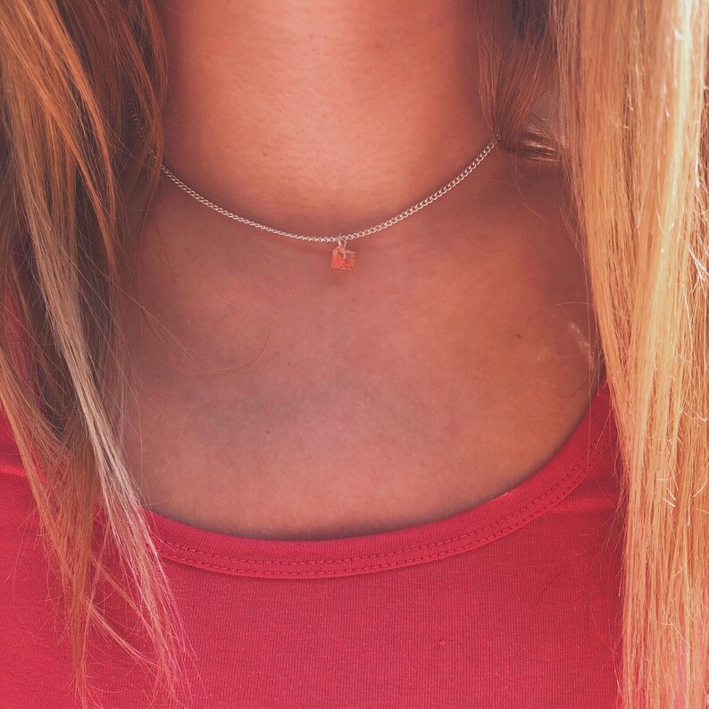 Elegant Tiny Flower Necklace Cute Silver Chain Aqua Cube Tiny Dried Flowers Simple Best Friend Gift Idea Light Dark Blue
