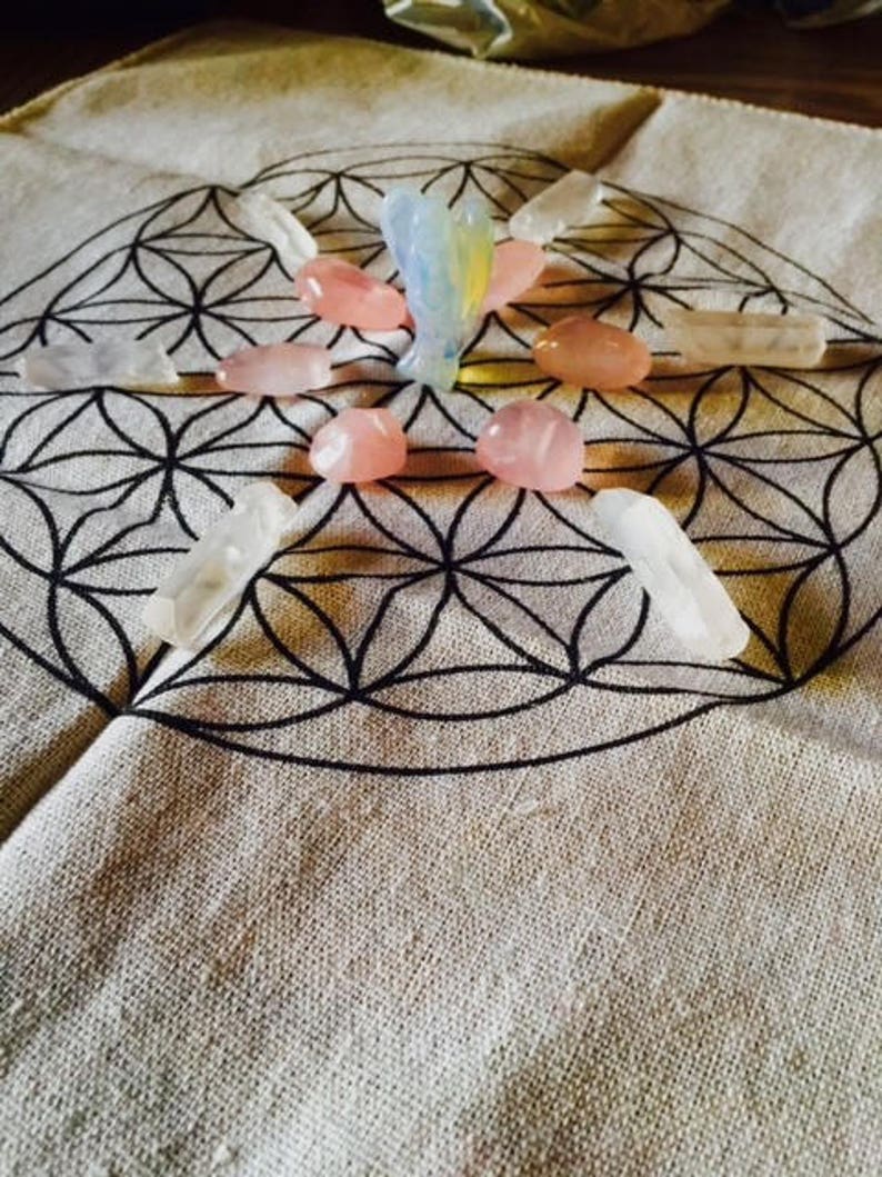 Healing crystal grid image 1