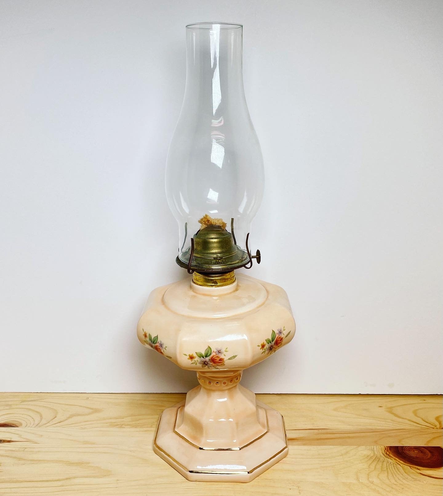 Vintage Ceramic Peach / Pink Oil Lamp with Glass Globe Shade Etsy