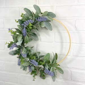 Corona de aro de lavanda, corona de lavanda de verano moderna, corona de oreja de corderos de primavera, decoración de la puerta principal de la granja, corona de puerta de eucalipto simple, regalo de mamá imagen 4