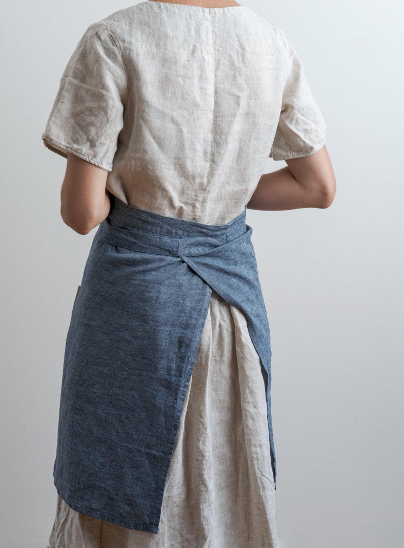 Half Linen Apron Navy image 3