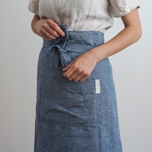 Half Linen Apron Navy image 1