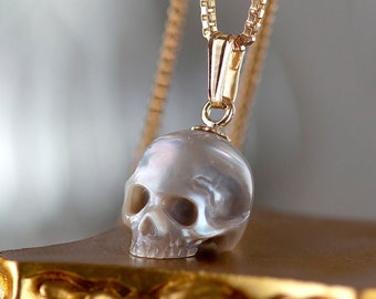 Gray Pearl Skull Necklace Skull Pendant Carved Pearl Pendant Gothic Jewelry Memento Mori Gothic Pendant Skeleton Pendant White Pearl Pendant