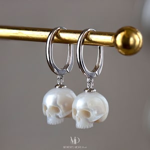 Pearl Skull Earrings 925 Silver Gothic Earrings Carved Pearl Earrings Gothic Jewelry White Pearl Earrings Macabre Earrings Skeleton Jewelry