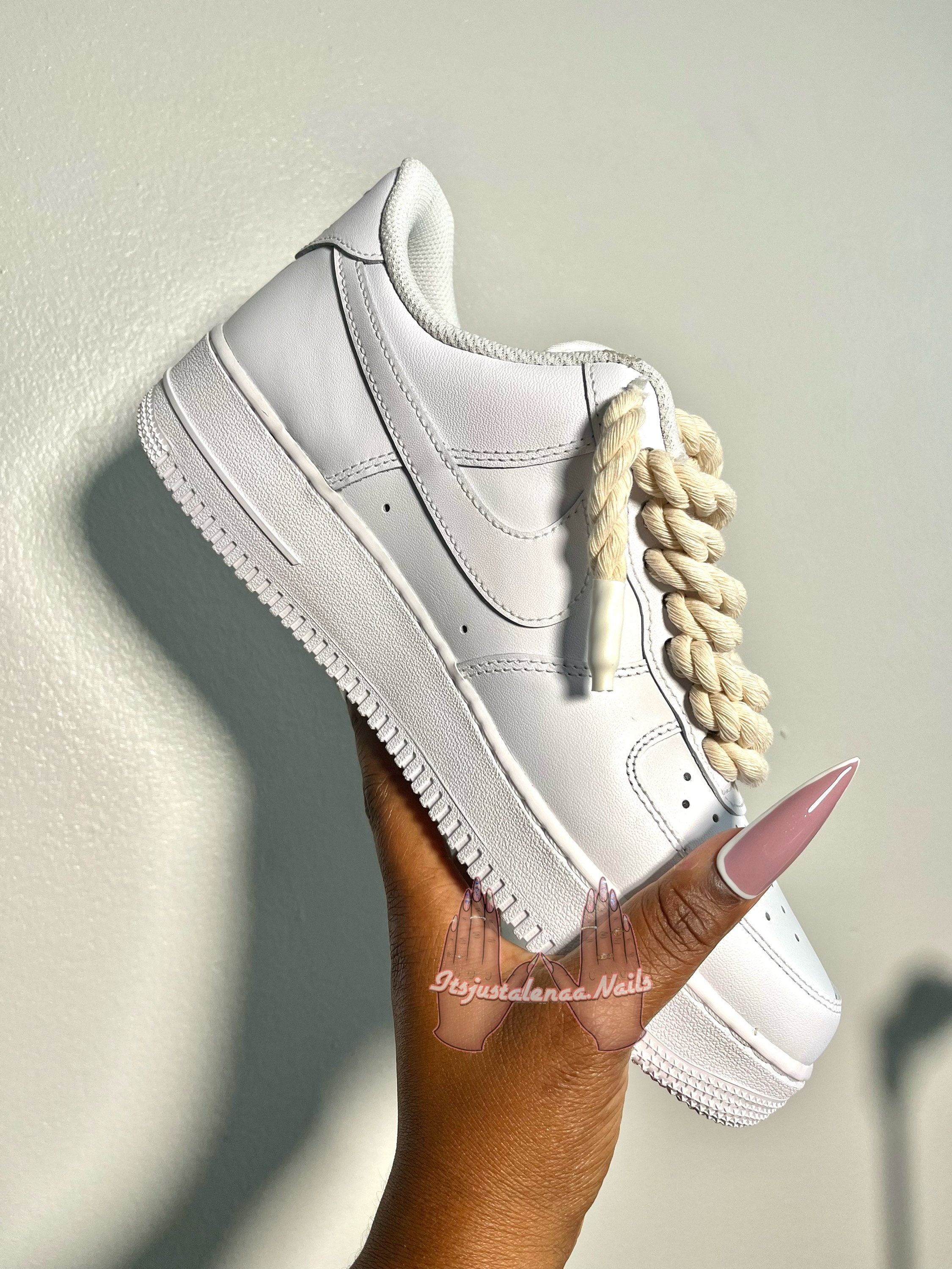 NIKE AIRFORCE 1 CHUNKY LACES WHITE BLACK – Drip Or Drown