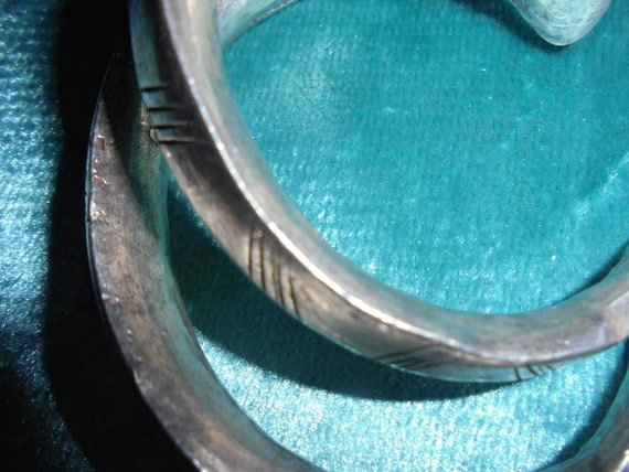 Moroccan Jewelry, pair matched solid silver heavy… - image 4